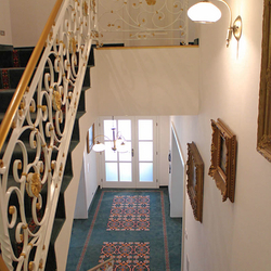 Schmiedeeisernes Geländer – Villa aus dem 19. Jh. Schmiedeeisernes Geländer – Villa aus dem 19. Jh.