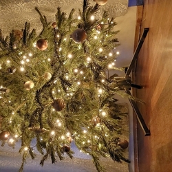 Hochwertiger geschmiedeter Stnder fr belebtes Weihnachtsbaum  modernes eckiges Design