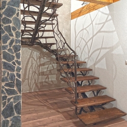 Hochwertige handgeschmiedete Treppe mit Geländer, die wie ein verzweigter Baum aussieht – exklusives Geländer Hochwertige handgeschmiedete Treppe mit Geländer, die wie ein verzweigter Baum aussieht – exklusives Geländer