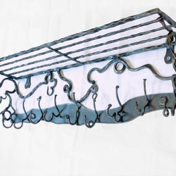 Handgeschmiedete Schmuckkleiderhaken mit dem Bord hergestellt für den Vorraum – Designmöbel Handgeschmiedete Schmuckkleiderhaken mit dem Bord hergestellt für den Vorraum – Designmöbel