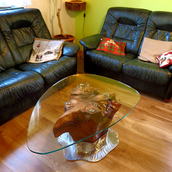 Exklusiver Tisch, hergestellt aus einer Eichenwurzel, Edelstahl und Glas - luxuriöse Möbel Exklusiver Tisch, hergestellt aus einer Eichenwurzel, Edelstahl und Glas - luxuriöse Möbel
