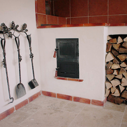 Handgeschmiedetes Kaminbesteck mit dem Eichenmotiv Handgeschmiedetes Kaminbesteck mit dem Eichenmotiv