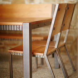 Exclusive schmiedeeiserne Sthle und Tisch - geschmiedetes Mbel mit Holz