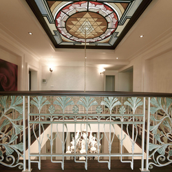 Exclusives Innengeländer mit historischem Design - Geschmiedetes Geländer Exclusives Innengeländer mit historischem Design - Geschmiedetes Geländer