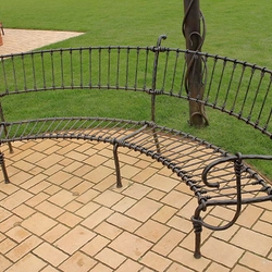 Schmiedeeiserne Gartenbank (ohne Kissen) – bogenförmige Sitzbogenbank Schmiedeeiserne Gartenbank (ohne Kissen) – bogenförmige Sitzbogenbank