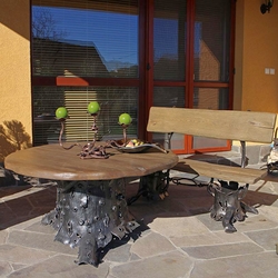 Schmiedekunst für Ihre Entspannung auf der Terrasse – exklusive Gartenmöbel Schmiedekunst für Ihre Entspannung auf der Terrasse – exklusive Gartenmöbel