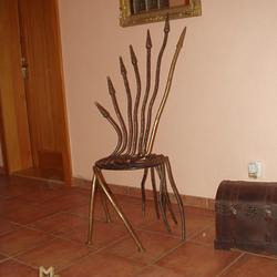 Schmiedeeiserner Stuhl „Tintenfass“ - einzigartiger Stuhl - originelles Möbel Schmiedeeiserner Stuhl „Tintenfass“ - einzigartiger Stuhl - originelles Möbel